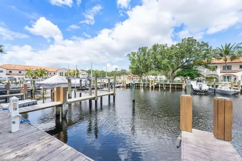 2932 Hidden Harbour Ct, Fort Lauderdale, FL 33312