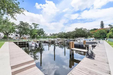 2932 Hidden Harbour Ct, Fort Lauderdale, FL 33312