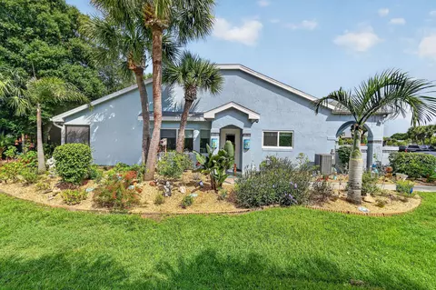 1646 SE Green Acres Cir #F101, Port Saint Lucie, FL 34952