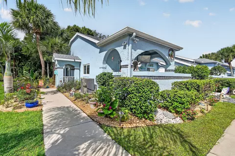 1646 SE Green Acres Cir #F101, Port Saint Lucie, FL 34952