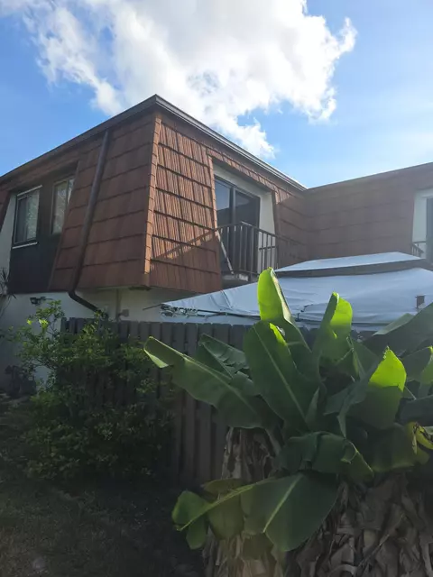 2164 White Pine Cir #B, Greenacres, FL 33415