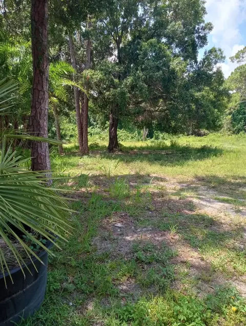 Undisclosed, Wellington, FL 33449 photo 2