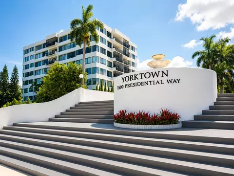 1500 Presidential Way #704, West Palm Beach, FL 33401