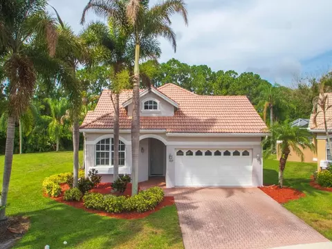 709 SW Andros Cv, Port Saint Lucie, FL 34986