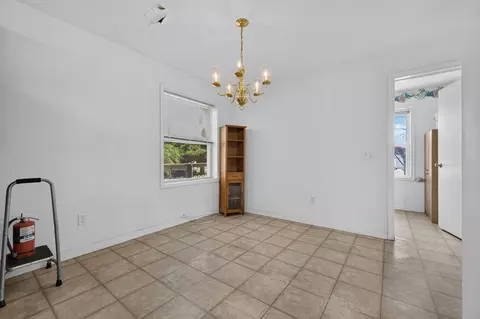 Dining - 2546 SE 27th St, Okeechobee, FL 34974 photo 1 of 1