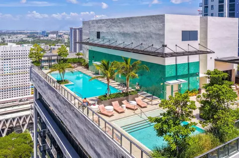 11 NE 6th St #1912, Miami, FL 33132