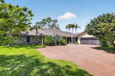 7332 Estrella Ct, Boca Raton, FL 33433