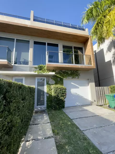3091 SW 21st St, Miami, FL 33145