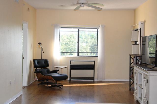 2802 Sarento Pl #301, Palm Beach Gardens, FL 33410