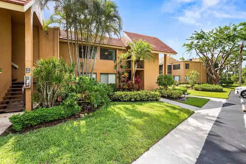 11262 Green Lake Dr #204, Boynton Beach, FL 33437