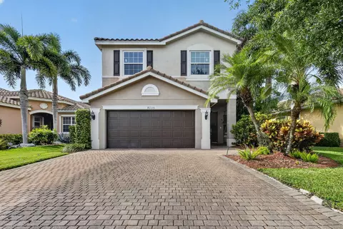 8135 Cantabria Falls Dr, Boynton Beach, FL 33473