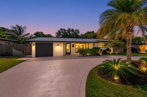 300 SE 8th Ave, Deerfield Beach, FL 33441