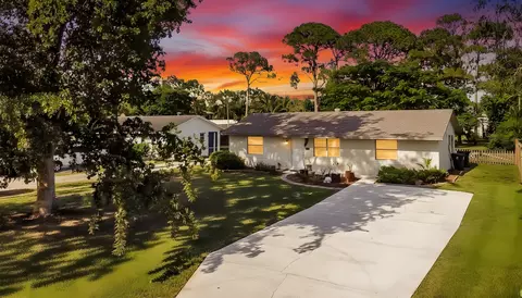 5298 2nd Rd, Lake Worth, FL 33467