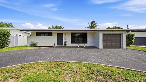 8370 NW 26th Pl, Sunrise, FL 33322