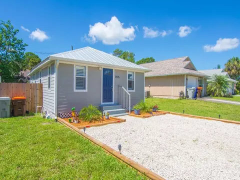 3535 3rd St, Vero Beach, FL 32968