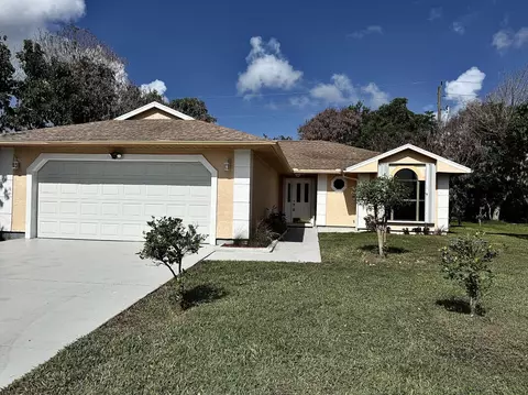 3053 SE Wake Rd, Port Saint Lucie, FL 34984