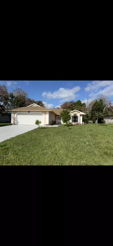 3053 SE Wake Rd, Port Saint Lucie, FL 34984