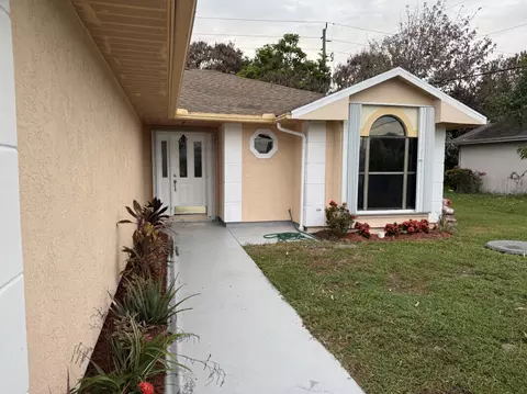 3053 SE Wake Rd, Port Saint Lucie, FL 34984