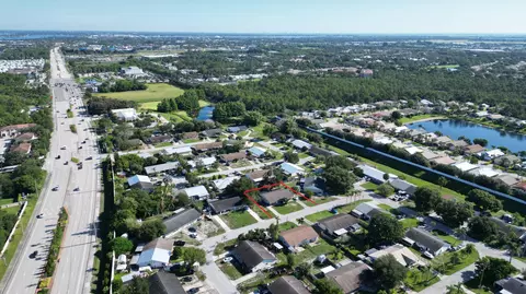 85 SE 95 Se Millwood Ter, Stuart, FL 34997 photo 5
