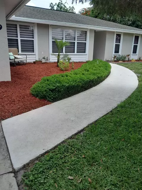 749 SW Mccracken Ave, Port Saint Lucie, FL 34953