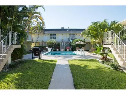 1012 SE 15th St #102, Fort Lauderdale, FL 33316