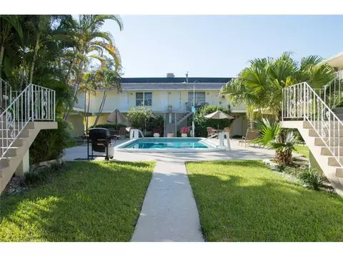1012 SE 15th St #102, Fort Lauderdale, FL 33316