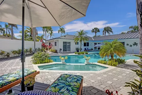 201 SE 11th St, Pompano Beach, FL 33060