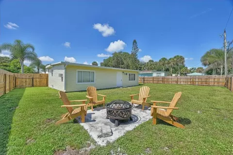 5204 Deanna Ln, Fort Pierce, FL 34946