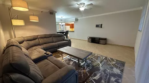 3300 W Rolling Hills Cir #708, Davie, FL 33328