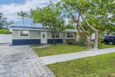 1523 SW 68th Way, North Lauderdale, FL 33068