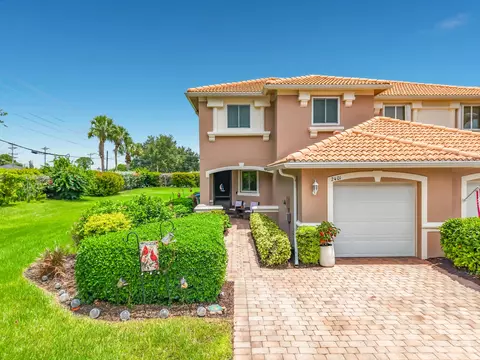 2401 Caslotti Way, Cape Coral, FL 33909