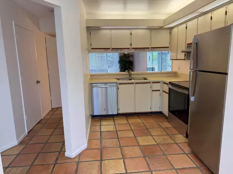 Kitchen - 6238 Riverwalk Ln #7, Jupiter, FL 33458 photo 3 of 5
