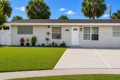 1545 S 24th Ct, West Palm Beach, FL 33404