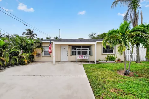 512 SE 1st St, Boynton Beach, FL 33435