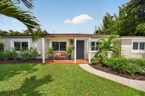 2627 NE 10th Ave, Wilton Manors, FL 33334
