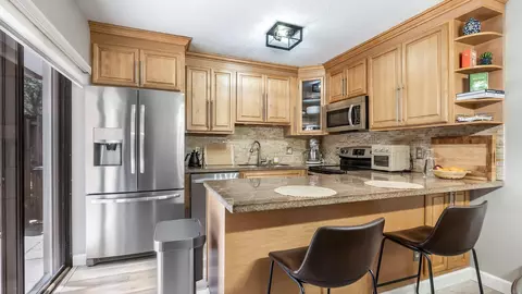 725 NW 99th Cir, Plantation, FL 33324
