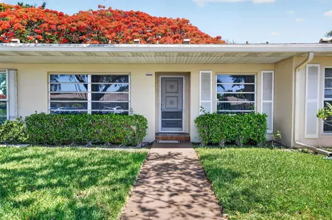 20846 Vinesta Cir, Boca Raton, FL 33433
