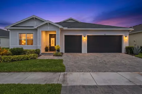 511 SE Mulberry Way, Port St Lucie, FL 34984