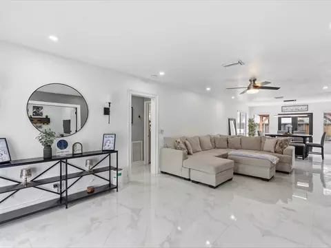 2860 Monroe St, Hollywood, FL 33020