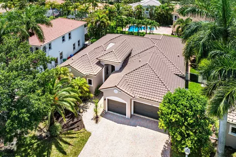 876 NW 123rd Dr, Coral Springs, FL 33071