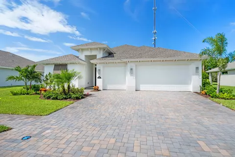 4066 Tower Pointe Way, Vero Beach, FL 32967