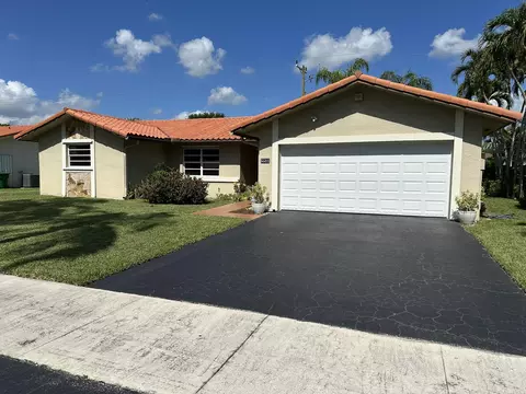 5511 SW 114th Ave, Cooper City, FL 33330