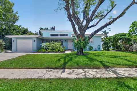 2110 NE 4th Ave, Boca Raton, FL 33431