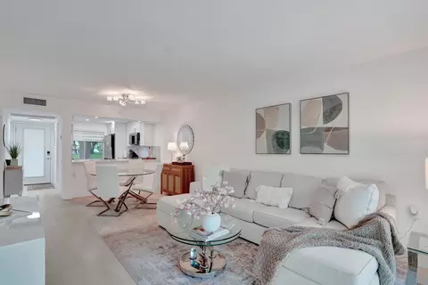 1211 Bahama Bnd #E1, Coconut Creek, FL 33066