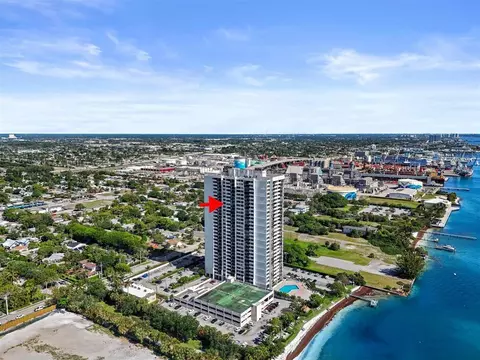 5600 N Flagler Dr #2304, West Palm Beach, FL 33407