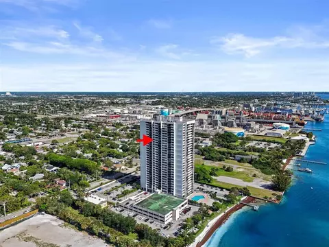5600 N Flagler Dr #2304, West Palm Beach, FL 33407