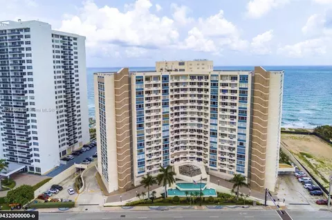 3180 S Ocean Dr #414, Hallandale Beach, FL 33009