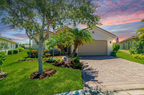 9612 SW Gum Tree Ct, Port Saint Lucie, FL 34987