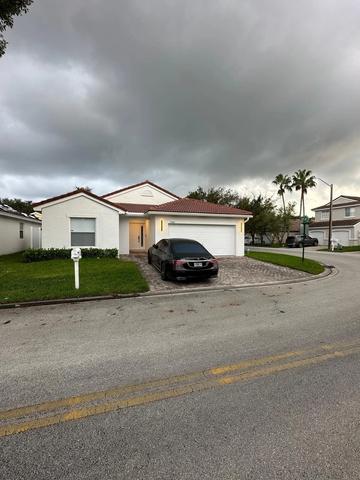 3380 SW 50th St, Fort Lauderdale, FL 33312