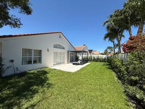 3380 SW 50th St, Fort Lauderdale, FL 33312